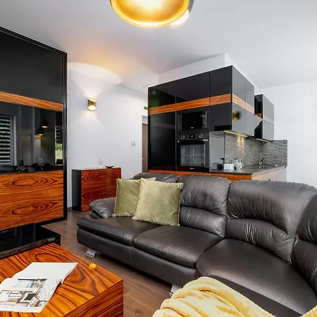 Stylish Korfantego Next To Spodek By Renters Daire *