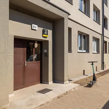 Lejlighed Stylish Korfantego Next To Spodek By Renters