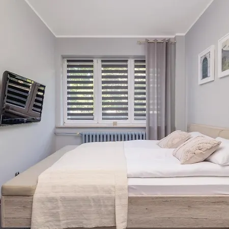 Stylish Korfantego Next To Spodek By Renters Apartament