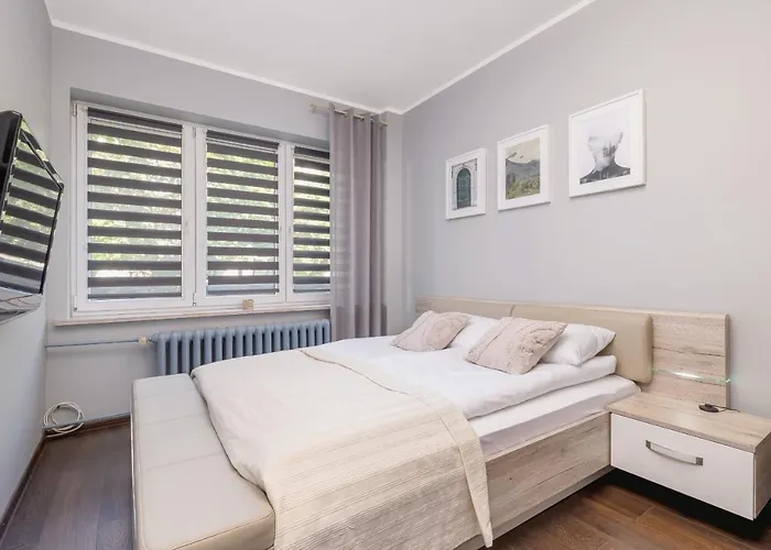 Stylish Korfantego Next To Spodek By Renters * Katowice