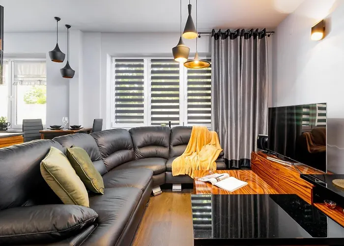 Stylish Korfantego Next To Spodek By Renters * Katowice