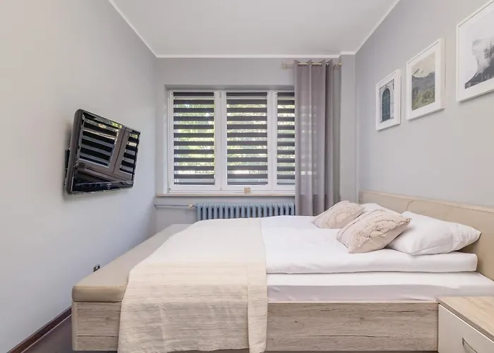 Stylish Korfantego Next To Spodek By Renters Appartement